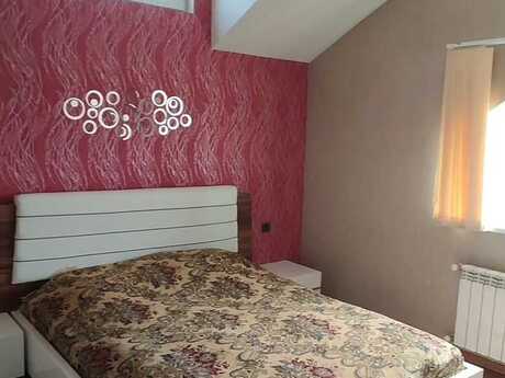 6 otaqlı həyət evi/bağ evi - İsmayıllı - 200 m²