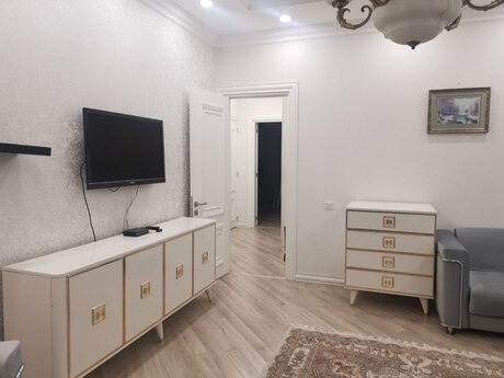 2 otaqlı köhnə tikili - Sahil m. - 65 m²