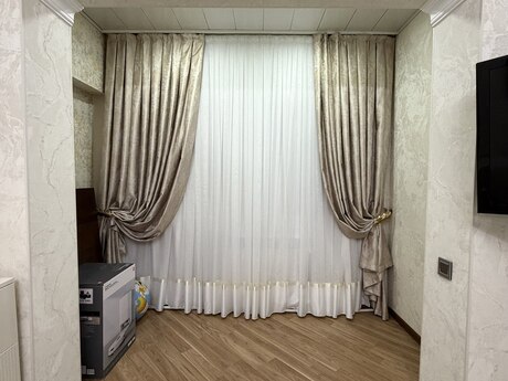 4 otaqlı köhnə tikili - Bakıxanov q. - 100 m²
