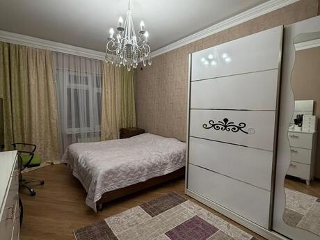 4 otaqlı köhnə tikili - Bakıxanov q. - 100 m²