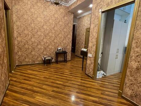 3-комн. новостройка - Насиминский  р. - 125 м²