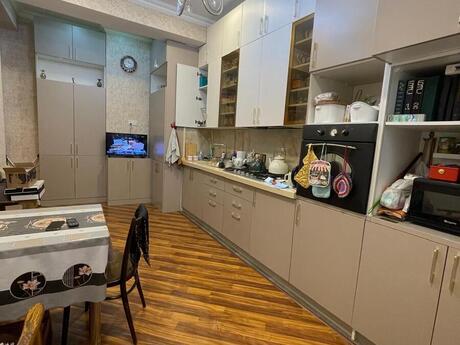 3-комн. новостройка - Насиминский  р. - 125 м²