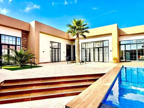 5 otaqlı həyət evi/bağ evi - Mərdəkan q. - 250 m²