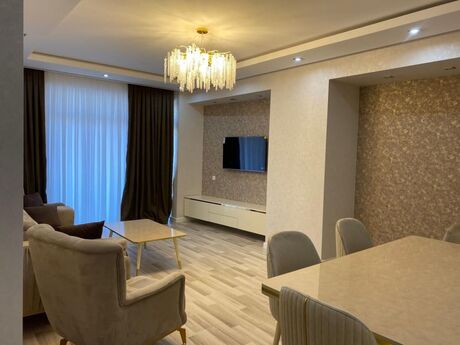 Kirayə 4 otaqlı mənzil, 180 m², Grand Hayat: 2 200 ₼/ay 5