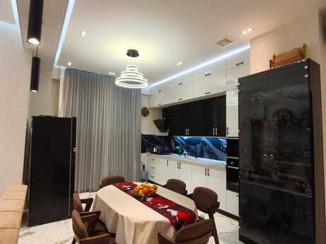 3-комн. новостройка - м. Низами - 100 м²