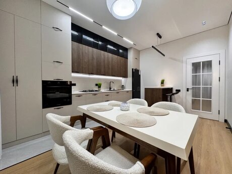 3 otaqlı yeni tikili - Ağ şəhər q. - 140 m²