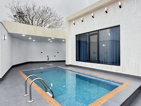 4 otaqlı həyət evi/bağ evi - Mərdəkan q. - 155 m²