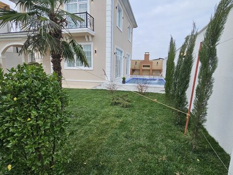 4 otaqlı həyət evi/bağ evi - Şüvəlan q. - 180 m²