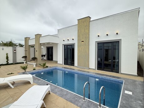 4 otaqlı həyət evi/bağ evi - Şüvəlan q. - 160 m²