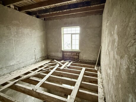 5 otaqlı həyət evi/bağ evi - Badamdar q. - 189 m²