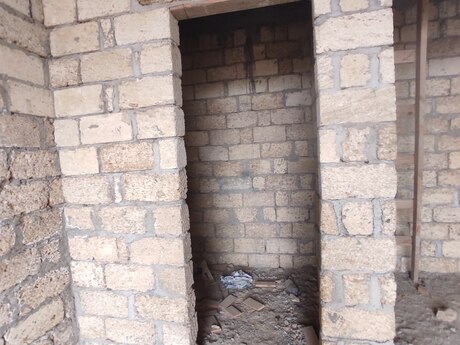 4 otaqlı həyət evi/bağ evi - Novxanı q. - 147 m²