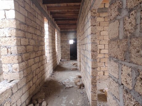 4 otaqlı həyət evi/bağ evi - Novxanı q. - 147 m²