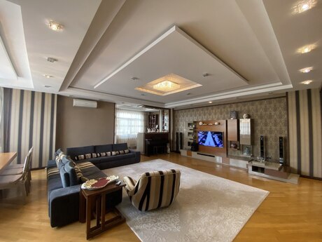 5 otaqlı yeni tikili - Elmlər Akademiyası m. - 225 m²