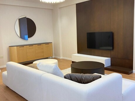 3 otaqlı yeni tikili - Nizami m. - 175 m²