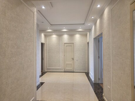 3-room apartment for rent, 170 m², İzmir Residence: 2 500 ₼/mo 5