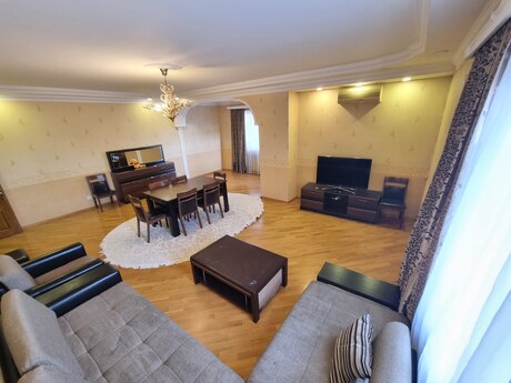 3-комнатная квартира, 145 м², Şah İsmayıl Xətai: 330 000 ₼ 4