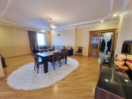 3-комнатная квартира, 145 м², Şah İsmayıl Xətai: 330 000 ₼ 3