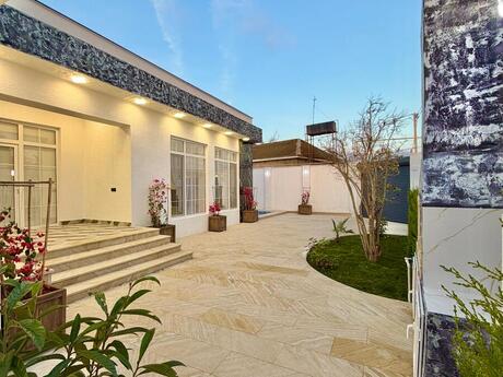 5 otaqlı həyət evi/bağ evi - Şüvəlan q. - 180 m²