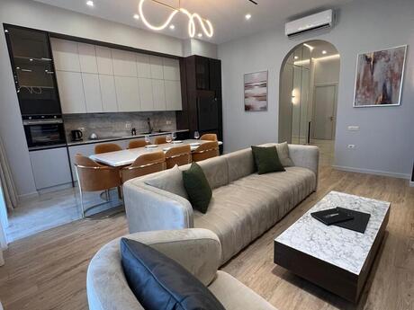 Объявление №5756438 - Баку, пос. Аг шехер, 3-комн., 120 м², 4/7 этаж