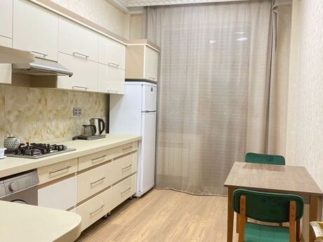 Объявление №5756592 - Баку, м. 8 ноября, 2-комн., 100 м², 15/20 этаж