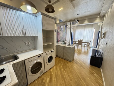 4 otaqlı yeni tikili - Şah İsmayıl Xətai m. - 67 m²