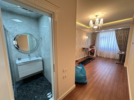 4-room apartment, 180 m², 8 Noyabr: 520 000 ₼ 5