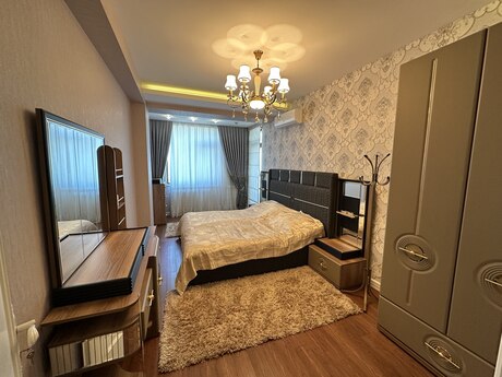 4-room apartment, 180 m², 8 Noyabr: 520 000 ₼ 3