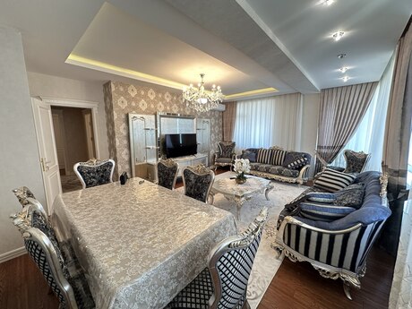 4-room apartment, 180 m², 8 Noyabr: 520 000 ₼ 2