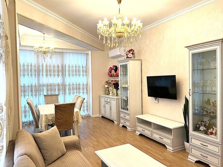 3-room apartment, 110 m², Triumph Palace: 363 000 ₼ 2