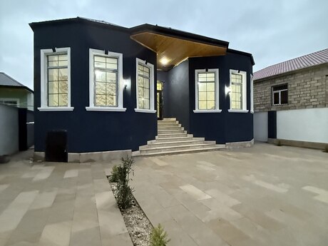 5 otaqlı həyət evi/bağ evi - Savalan q. - 150 m²