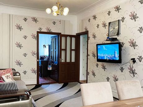 2 otaqlı köhnə tikili - Memar Əcəmi m. - 58 m²