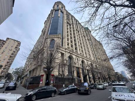 4 otaqlı yeni tikili - Nizami m. - 211 m²