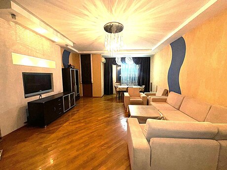 3-room apartment, 170 m², 8 Noyabr: 375 000 ₼ 3