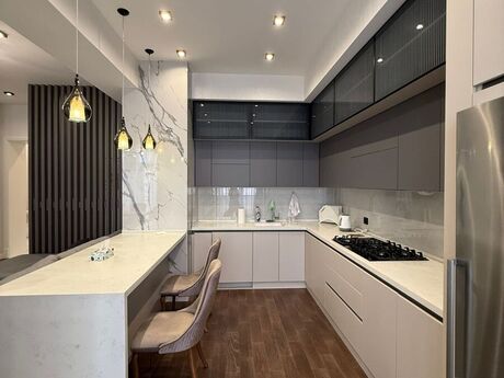 3 otaqlı yeni tikili - 28 May m. - 120 m²
