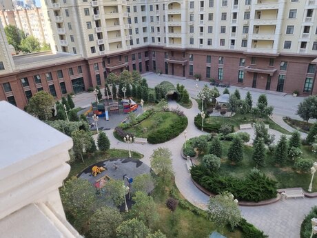 4 otaqlı yeni tikili - Elmlər Akademiyası m. - 187.5 m²