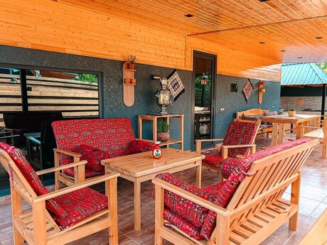 9 otaqlı həyət evi/bağ evi - Qəbələ - 256.5 m²