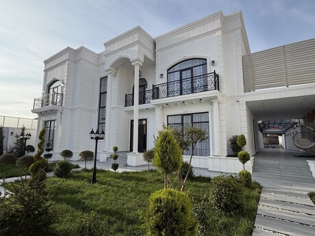 7 otaqlı həyət evi/bağ evi - Buzovna q. - 500 m²