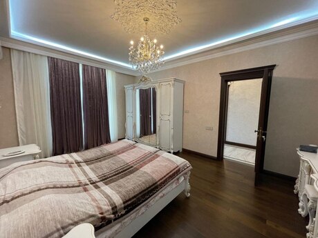 7 otaqlı həyət evi/bağ evi - Badamdar q. - 510 m²