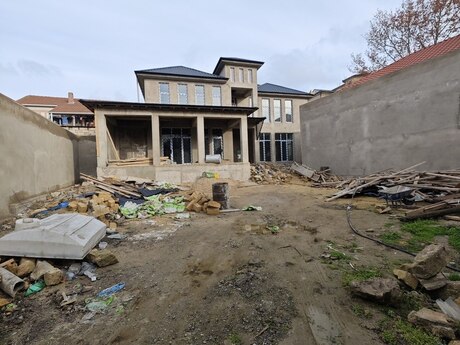 5 otaqlı həyət evi/bağ evi - Sabunçu q. - 300 m²