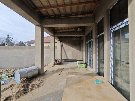 5 otaqlı həyət evi/bağ evi - Sabunçu q. - 300 m²