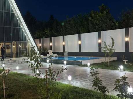 3 otaqlı həyət evi/bağ evi - Şüvəlan q. - 150 m²