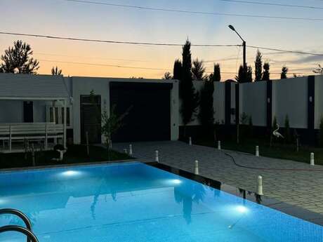 3 otaqlı həyət evi/bağ evi - Şüvəlan q. - 150 m²