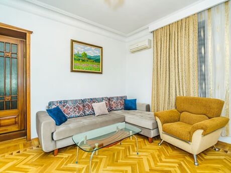 3-комн. вторичка - м. Сахил - 100 м²