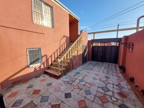6 otaqlı həyət evi/bağ evi - Hövsan q. - 120 m²
