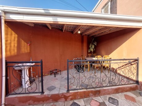 6 otaqlı həyət evi/bağ evi - Hövsan q. - 120 m²