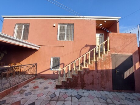 6 otaqlı həyət evi/bağ evi - Hövsan q. - 120 m²