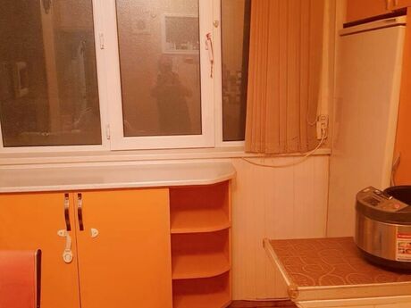 3 otaqlı köhnə tikili - Qara Qarayev m. - 78 m²