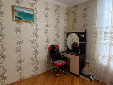 5 otaqlı həyət evi/bağ evi - Qara Qarayev m. - 300 m²