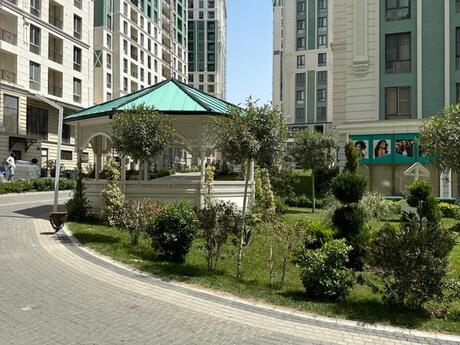 4 otaqlı mənzil, 219 m², Zümrüd Residence: 656 000 ₼ 3