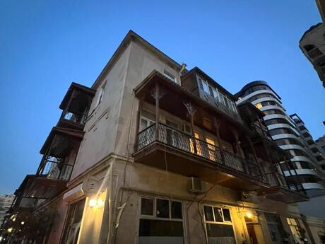 3 otaqlı köhnə tikili - Nizami m. - 100 m²